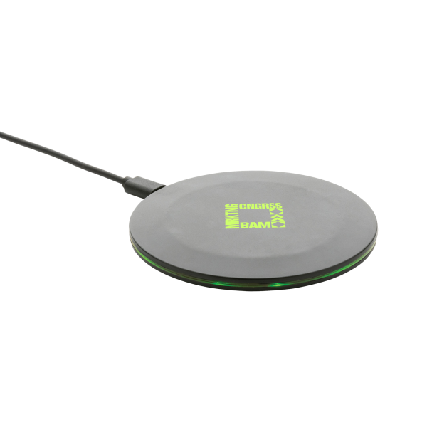 R C Srecycledplastic15 W Wirelessfastcharger Black